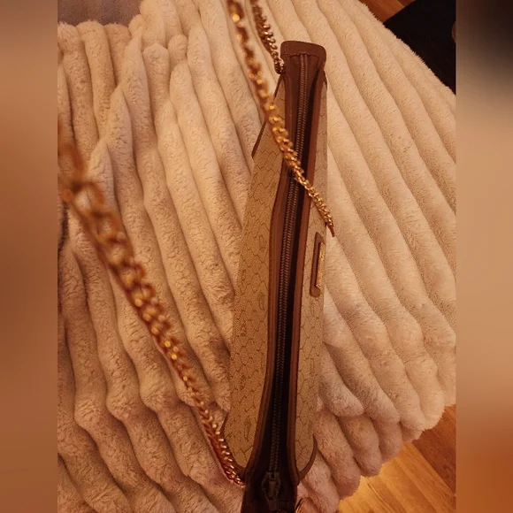 Christian Dior Honeycomb Bag Clutch - Picture 9 of 15